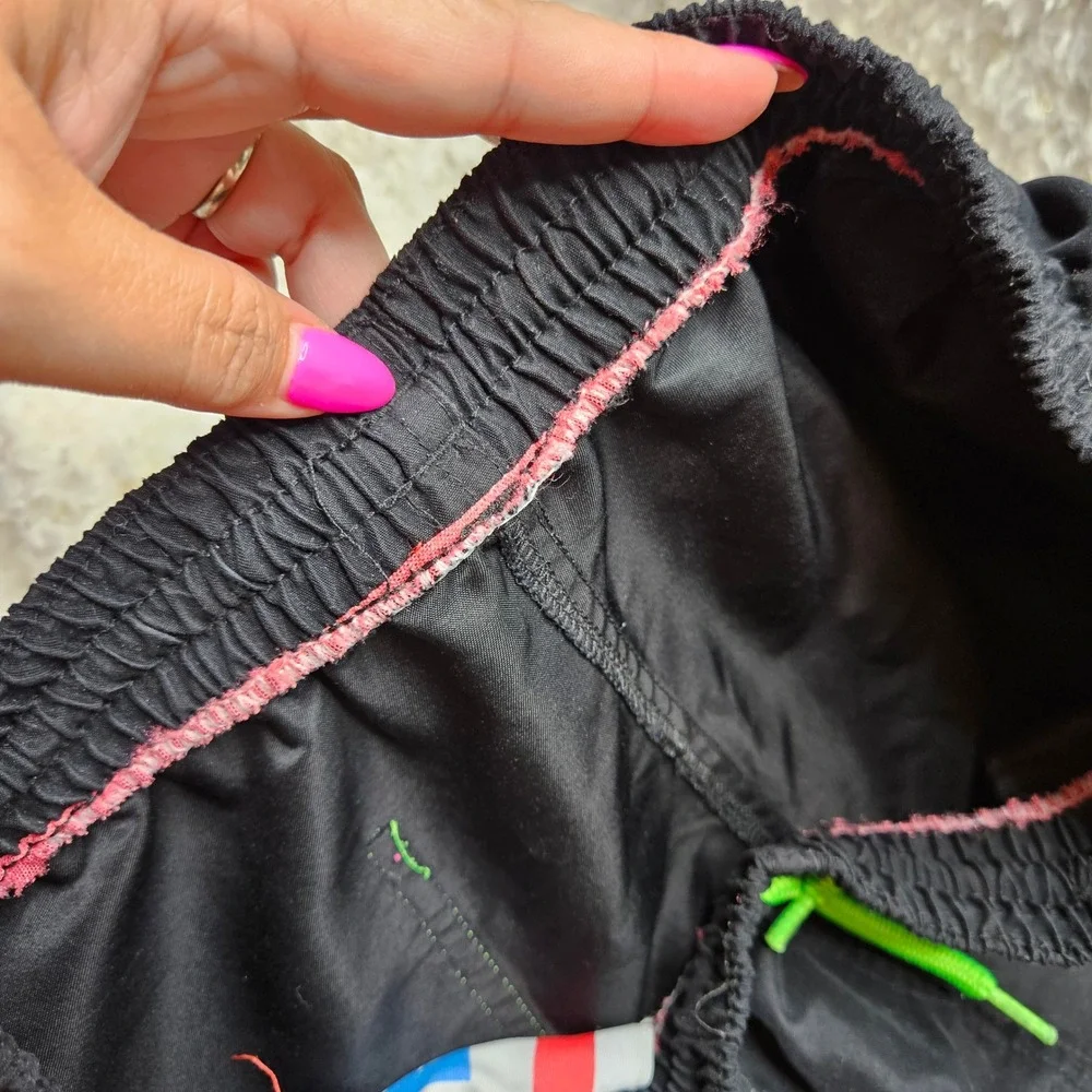 Chubbies Black with Neon Details Made in USA Swim Trunks sz M‎